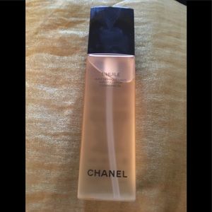 Chanel L’Huile Cleansing Oil